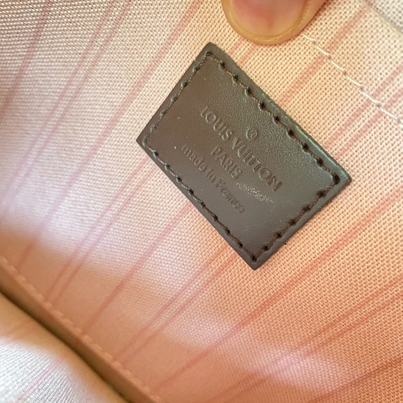 - SOLD-
Louis Vuitton Pouch for Neverful Ebene - Picture 6 of 14